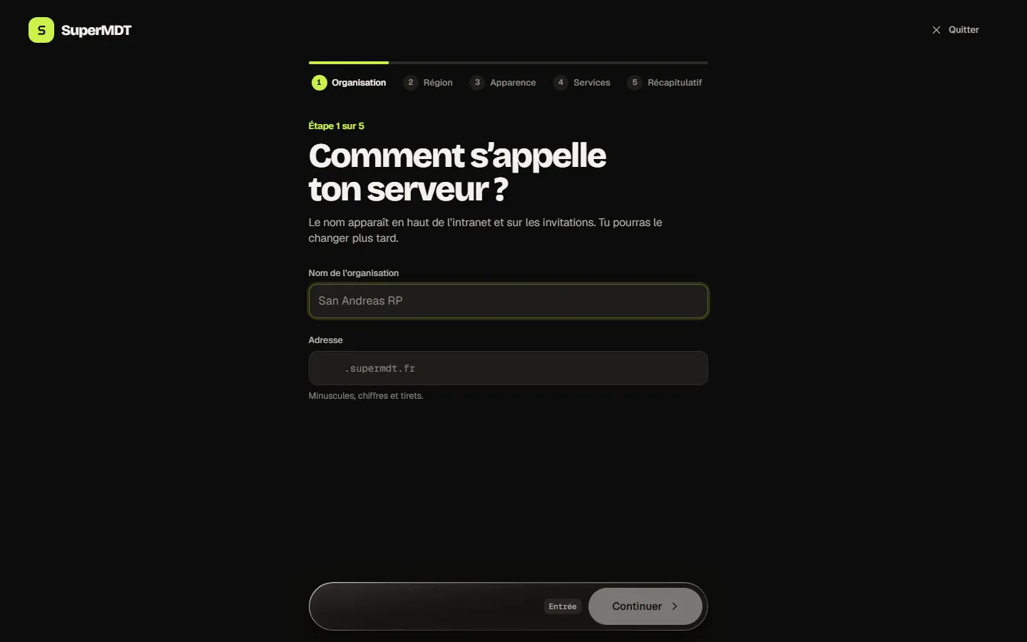 Étape 1 : le nom de ton serveur